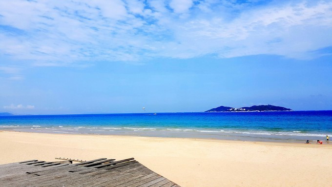 拥抱三亚沙滩,拥抱大海三亚