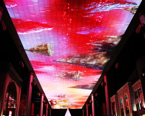 世贸天阶从哪个口出,晚上逛世贸天阶