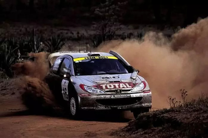 奥迪双钻童年回忆,儿时奥迪双钻四驱车