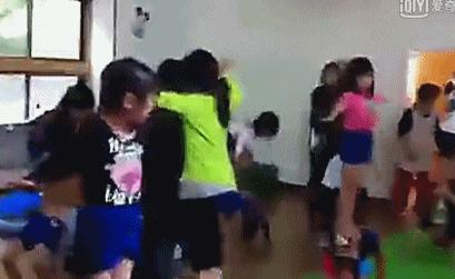 侧空翻、倒立行走、十级跳箱，日本幼儿园“变态”课甩我们十条街