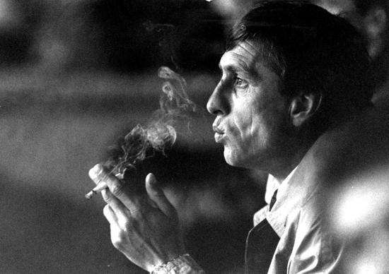 爱抽烟的荷兰飞人