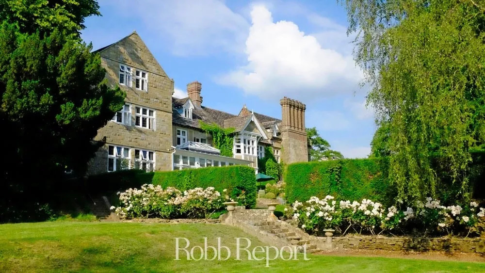 琼瑶杯·美酒丨这个秋天来一场与香槟的冒险之旅