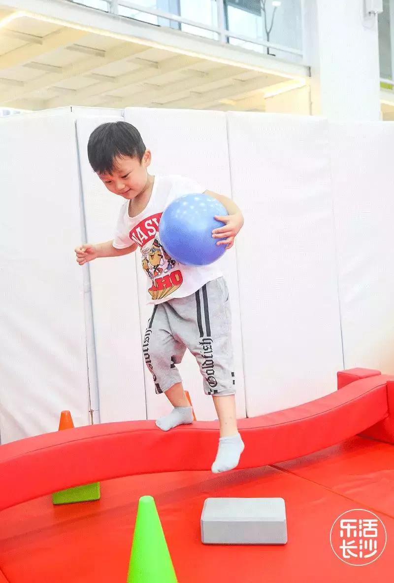 不办健身卡健身房可以就去一次吗,不办健身卡自己在家健身