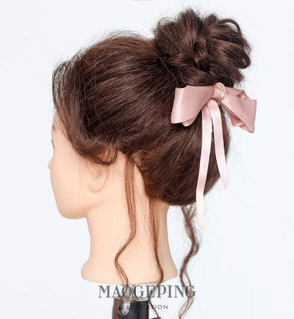 女童8-9岁中短发怎么扎简单又漂亮,30岁短发怎么扎好看又简单漂亮