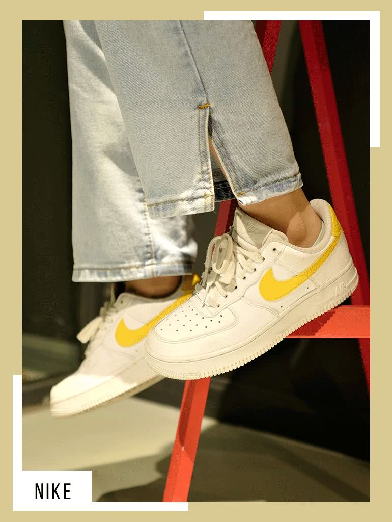 看完员工的鞋子，我哇地一声哭出来