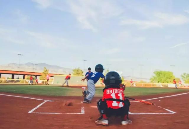 孩子有坏朋友要远离吗,孩子的好朋友嫉妒怎么开导