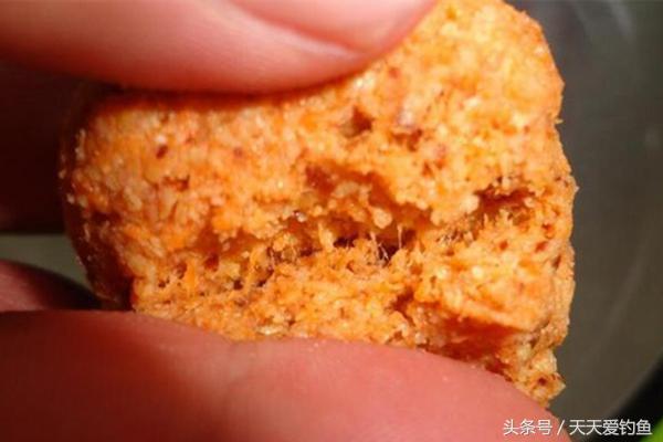 野钓小鱼闹窝最佳配方,野钓小鱼闹窝的三个妙招