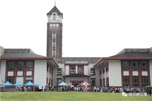 九月，我们开学啦！把天府故事读给世界听……