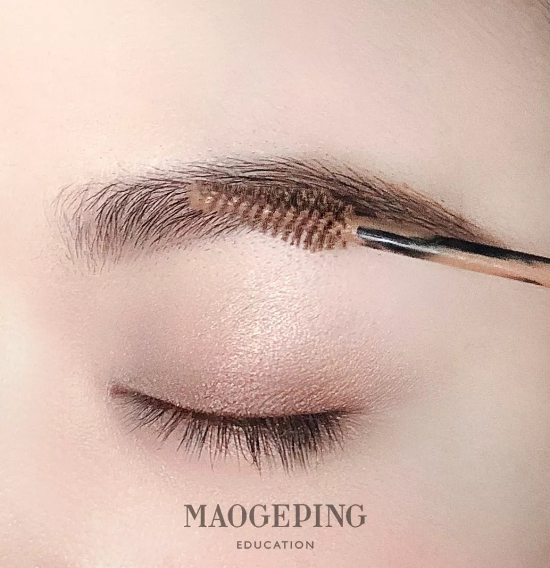 修眉画眉的正确方法,新手画眉修眉最简单方法