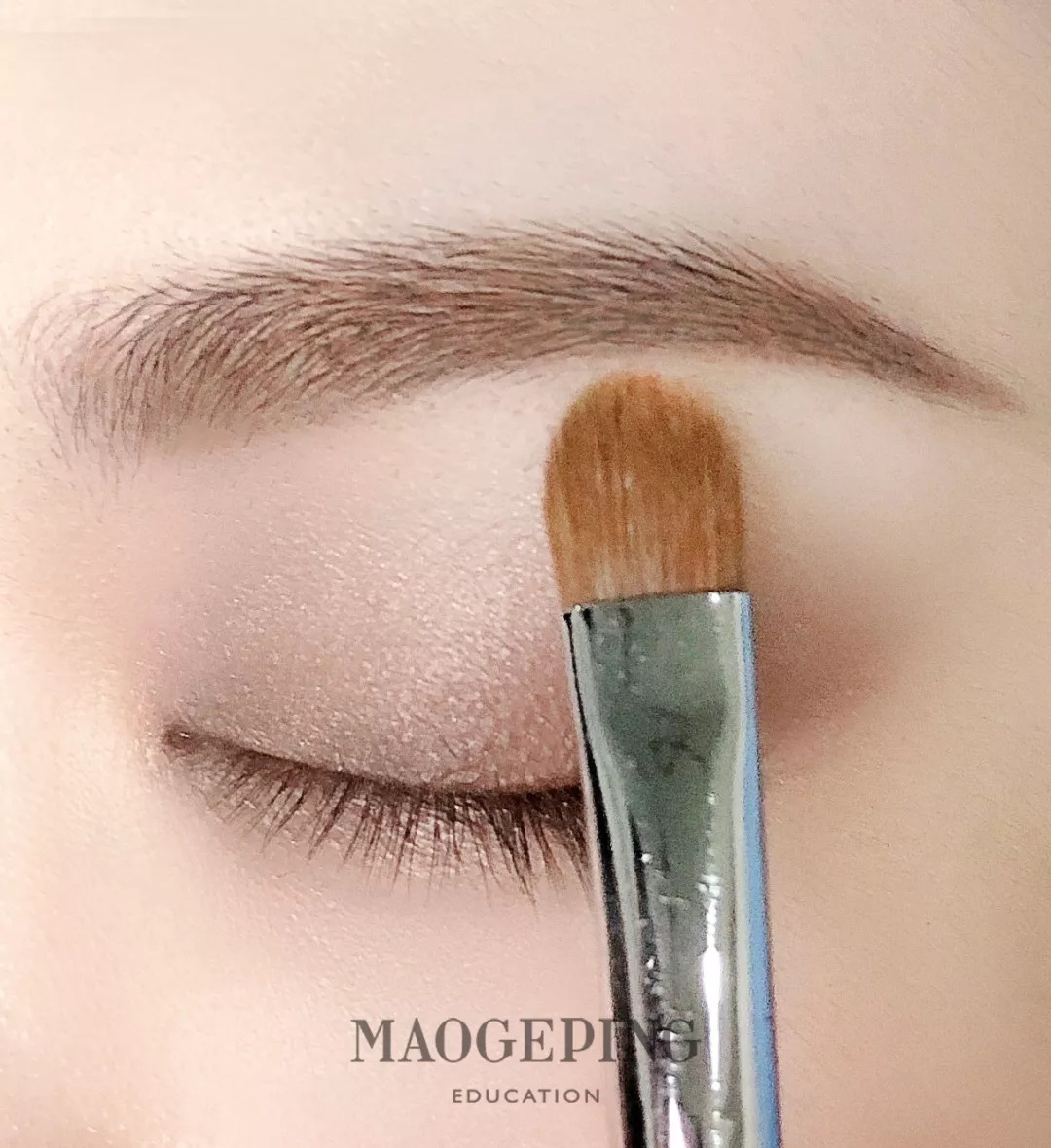 修眉画眉的正确方法,新手画眉修眉最简单方法