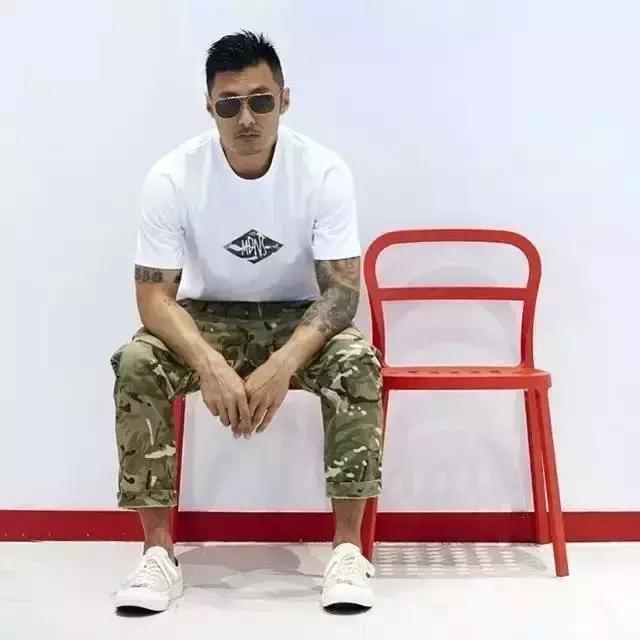 余文乐日本潮牌主理人,余文乐潮牌适合什么人穿