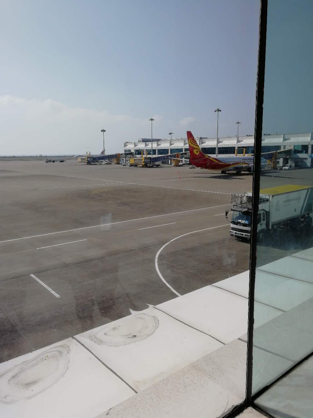 第一次坐飞机如何不丢人,第一次坐飞机的真实感受