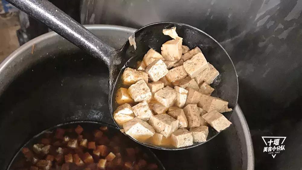 13年只卖4种面，三堰河道边的老阮，叱咤整条早餐街