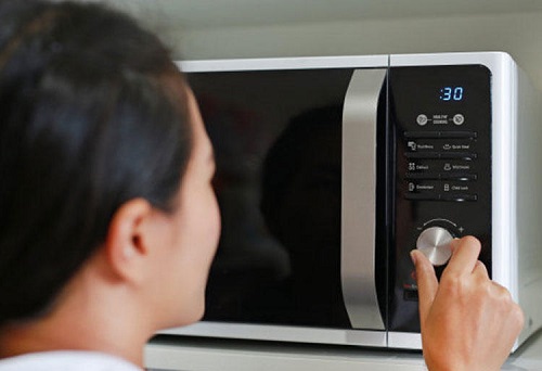 为什么热馒头老是有水,馒头热了就变硬了是怎么回事