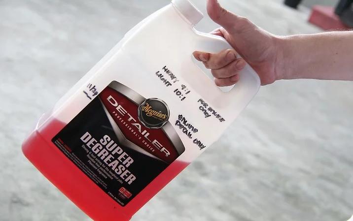 汽车养护小窍门搞笑,汽车油迹怎么清洁