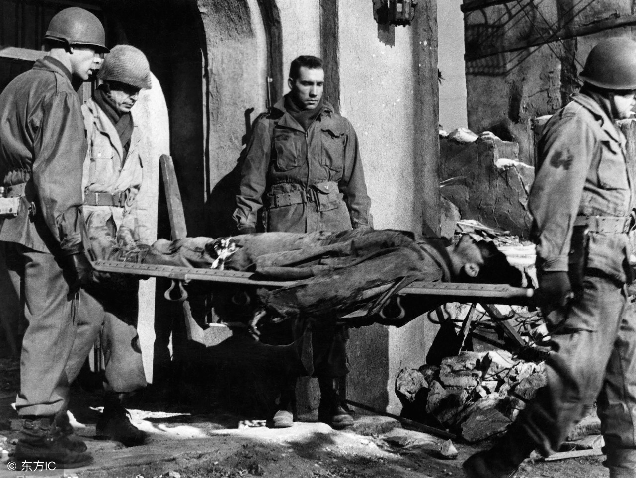 唐山地震阴兵借道事件真相：1976年解放军遭遇阴兵过路