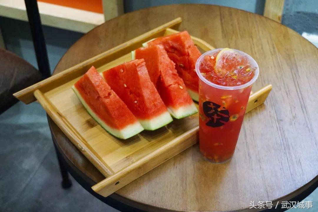 一杯茶饮的理想主义——乌茶邦