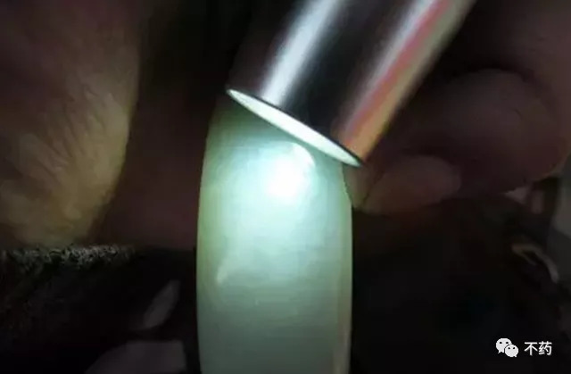 新疆和田玉新料,新疆和田玉的新籽料