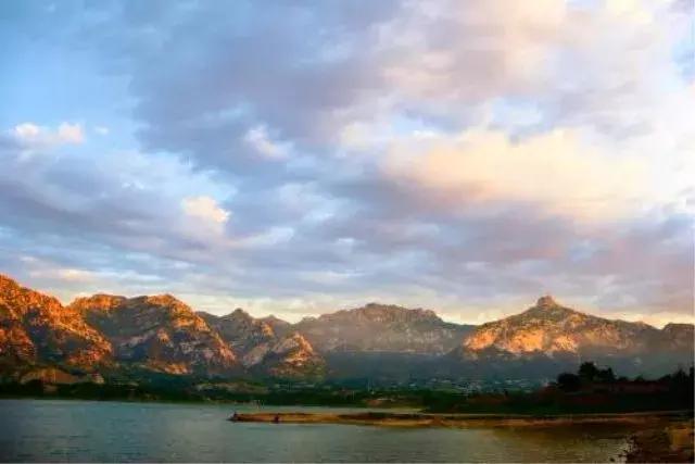 中华大地，每一寸河山，都饱含着文人骚客们的诗情画意