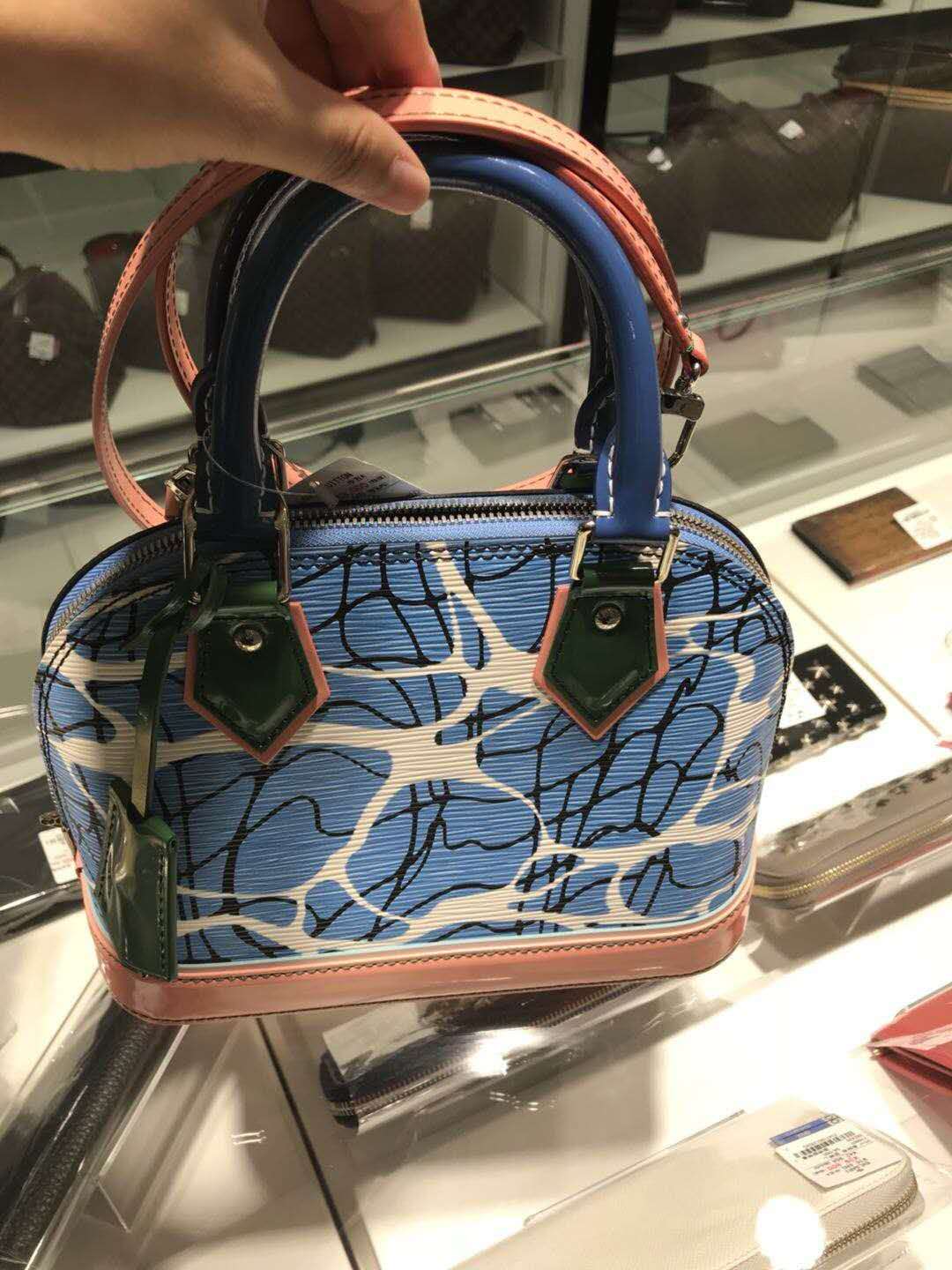 教你如何千元买LV中古包，亲测30多家中古好店综合评价！