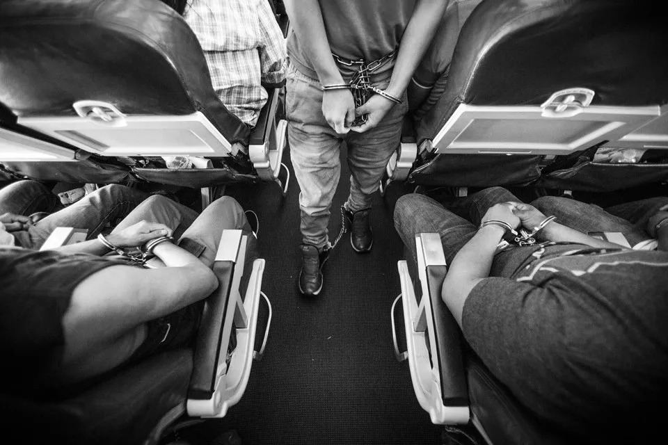 冰封难民路｜政见CNPolitics