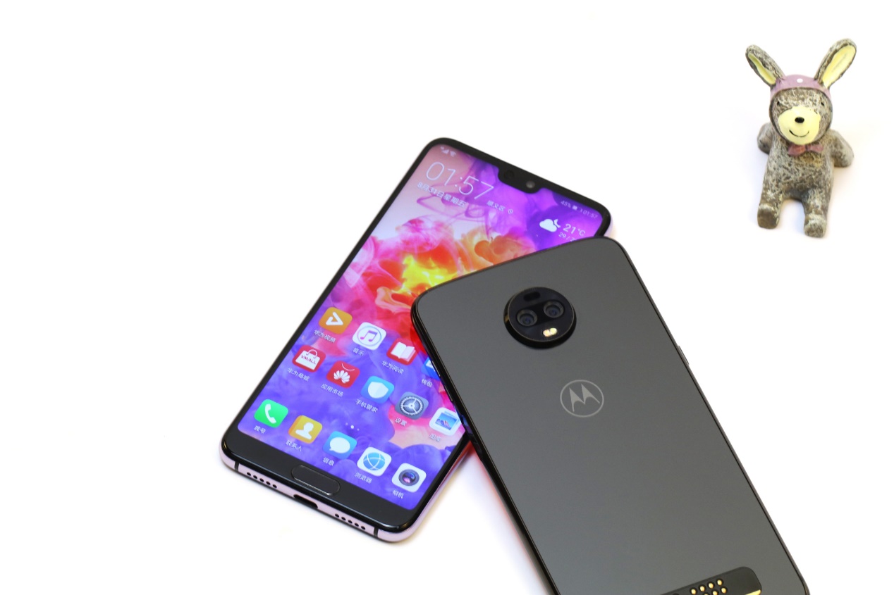 华为p20和vivoz3哪个好,华为p30与摩托罗拉s30对比