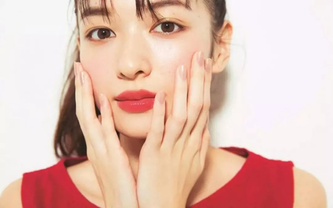 妮姿颜告诫女生护肤滥用以下维生素，后果很吓人！