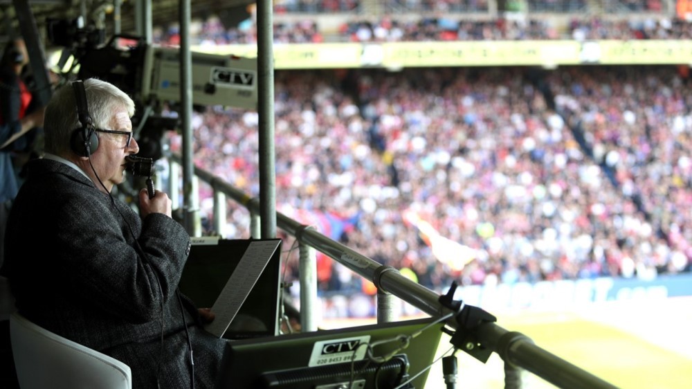 怎样才能成为足球解说,如何训练自己成为足球解说员