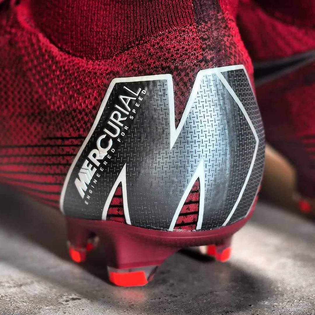 enjoyz足球鞋,安踏enjoyz联名足球鞋