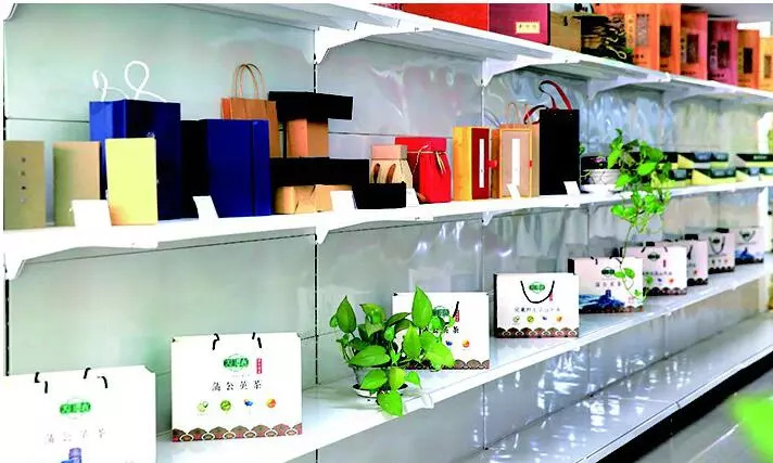 蒲公英里有虫子吗,蒲公英有花有果