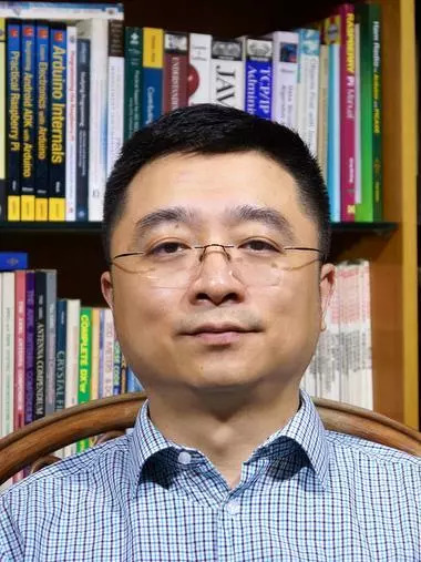 浙大100万奖励这位好老师：他是中文慕课第一人，受益学生超180万