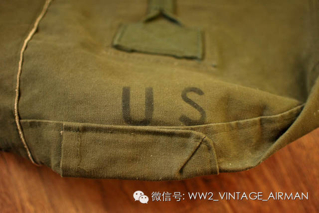 贝克汉姆哈雷,贝克汉姆骑摩托戴的什么头盔