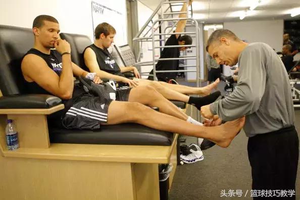 篮球运动员崴脚概率,篮球运动员崴脚怎么处理