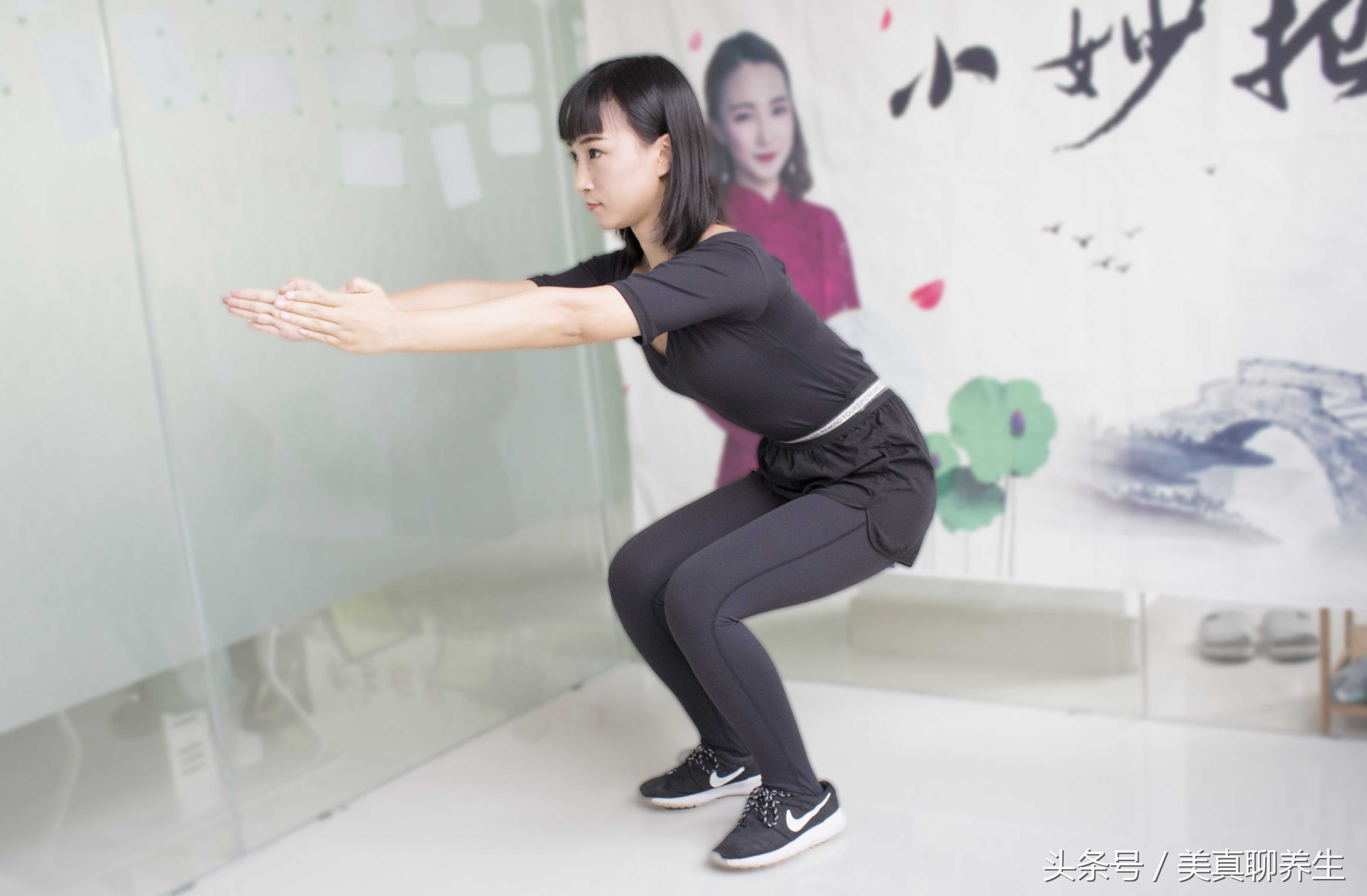 有腰不好的，1个动作，每天8次，腿好、腰好、身体好！