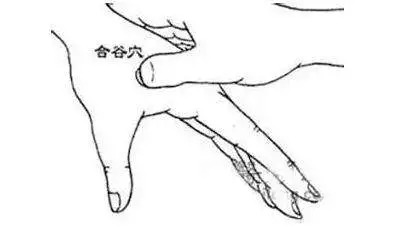 中医养生头痛按哪个穴位快速止痛,急性胃痛董氏奇穴缓解疼痛特效穴