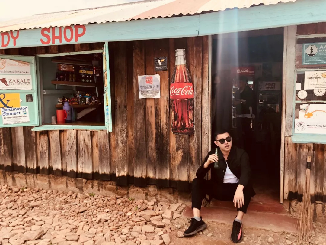 没毕业就创业！这个92年的霸道总裁，3年连开4家酒店口碑爆表，好评率94%