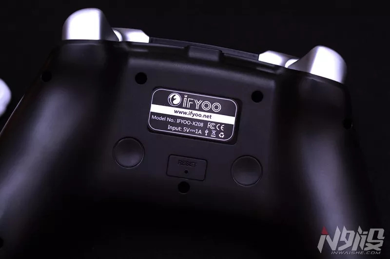 你多久没用手柄玩游戏了,凌耀X-One无线手柄开箱体验