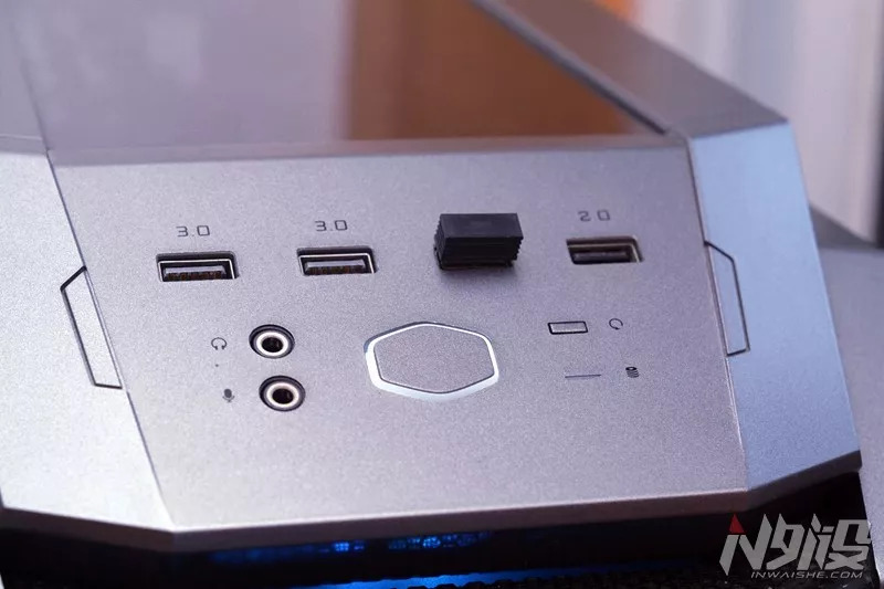 你多久没用手柄玩游戏了,凌耀X-One无线手柄开箱体验