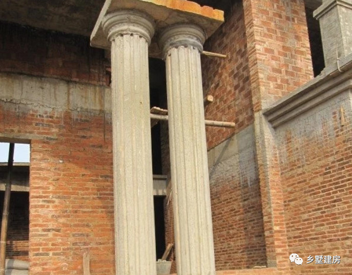 看看花200万乡下建的别墅外观,只花了33万修的农村小别墅