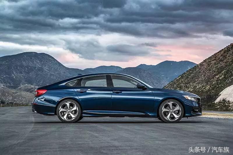 2.0t雅阁对比宝马330i,2.0t雅阁对比a4