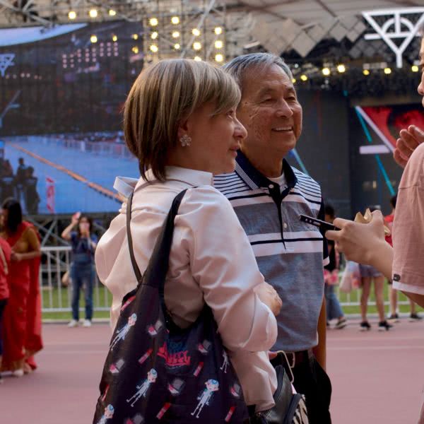 十万人齐喊华晨宇,十万人合唱华晨宇