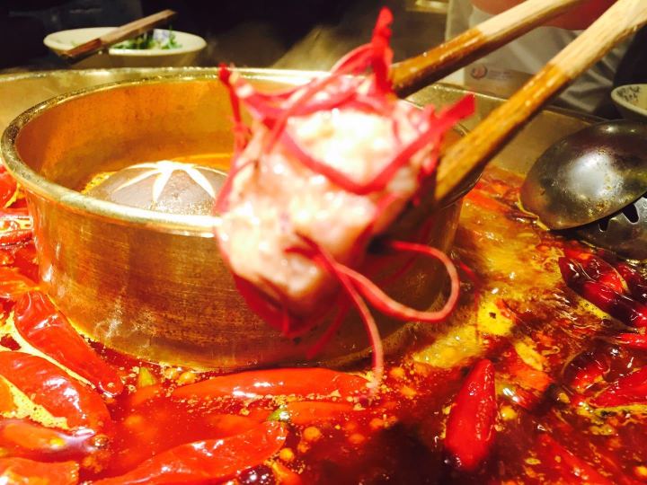重庆火锅必去,五一重庆必吃自助川渝火锅店推荐