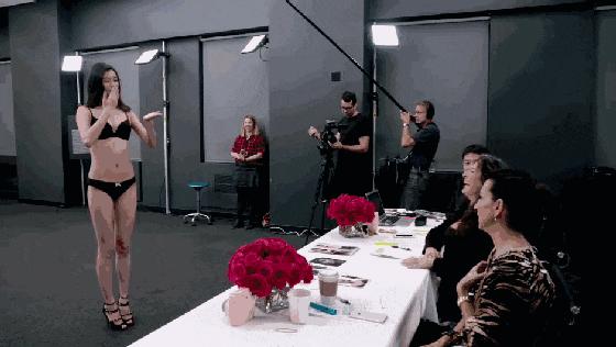 奚梦瑶刘雯同时走维密,维密刘雯奚梦瑶2018