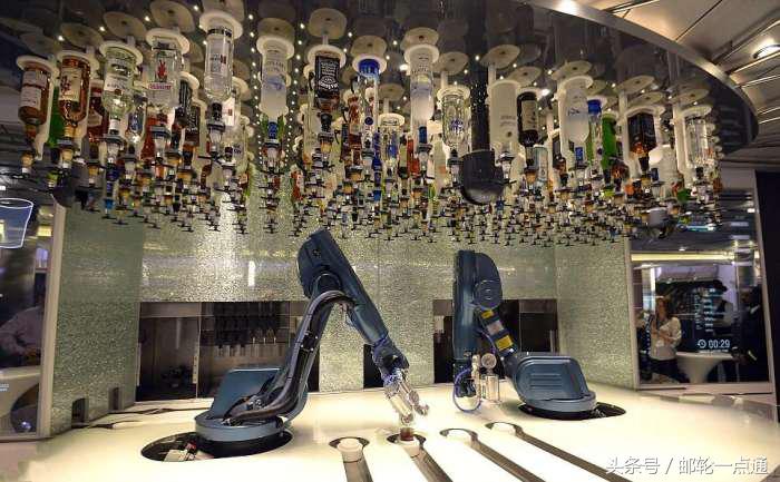 在邮轮上上班是不是很苦,邮轮工作