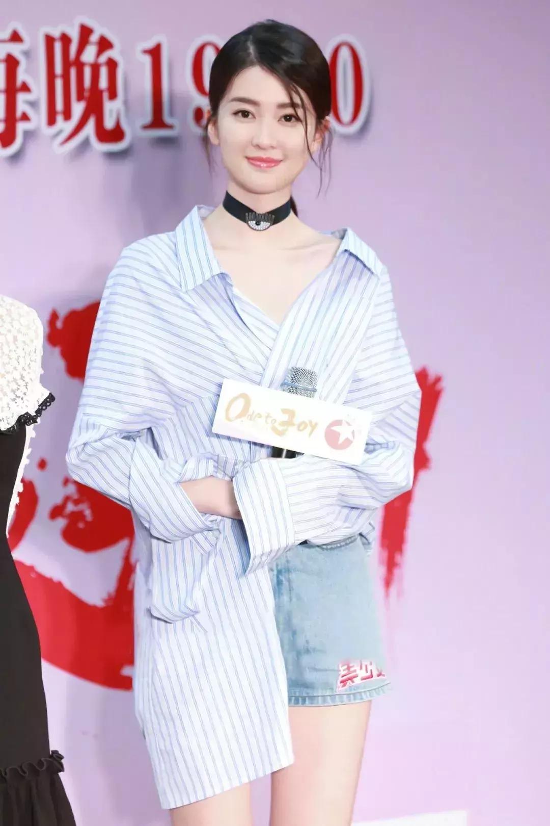 平胸妹子穿什么裙子好看,平胸穿什么类型的裙子更好看