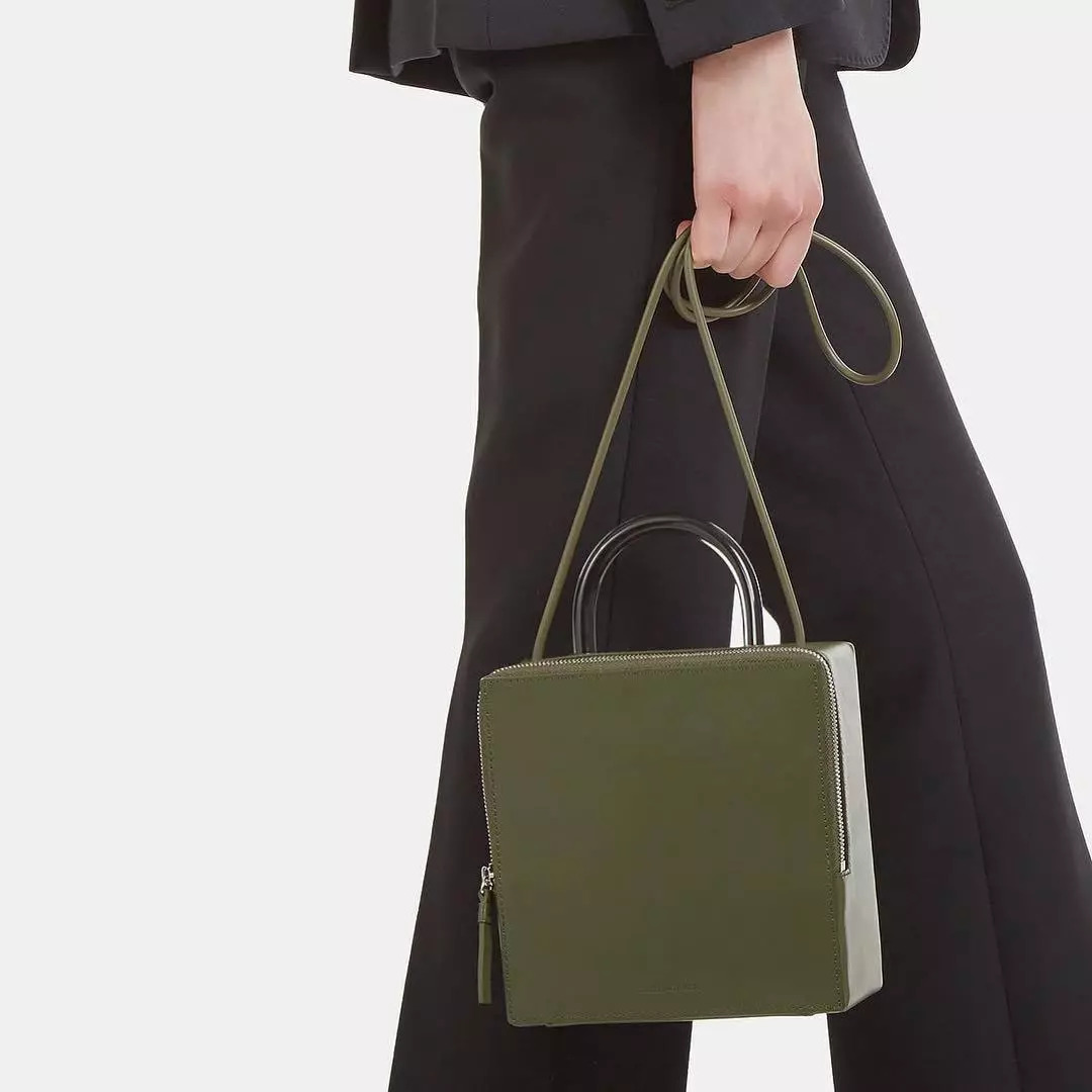 爱马仕设计师打造t恤,爱马仕前总监