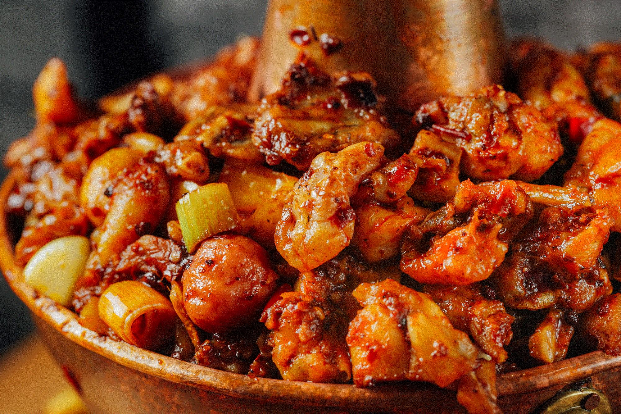 滨江道牛蛙火锅,双层牛蛙塔天津