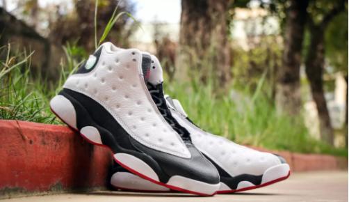 NikeAJ系列颜值担当，复刻呼声最高AirJordan13熊猫配色测评！