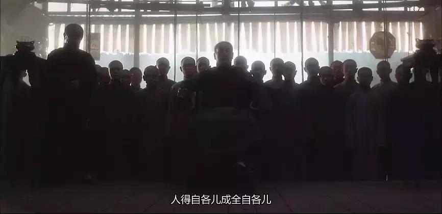 霸王别姬电影中的细节隐喻,霸王别姬细思极恐细节解析