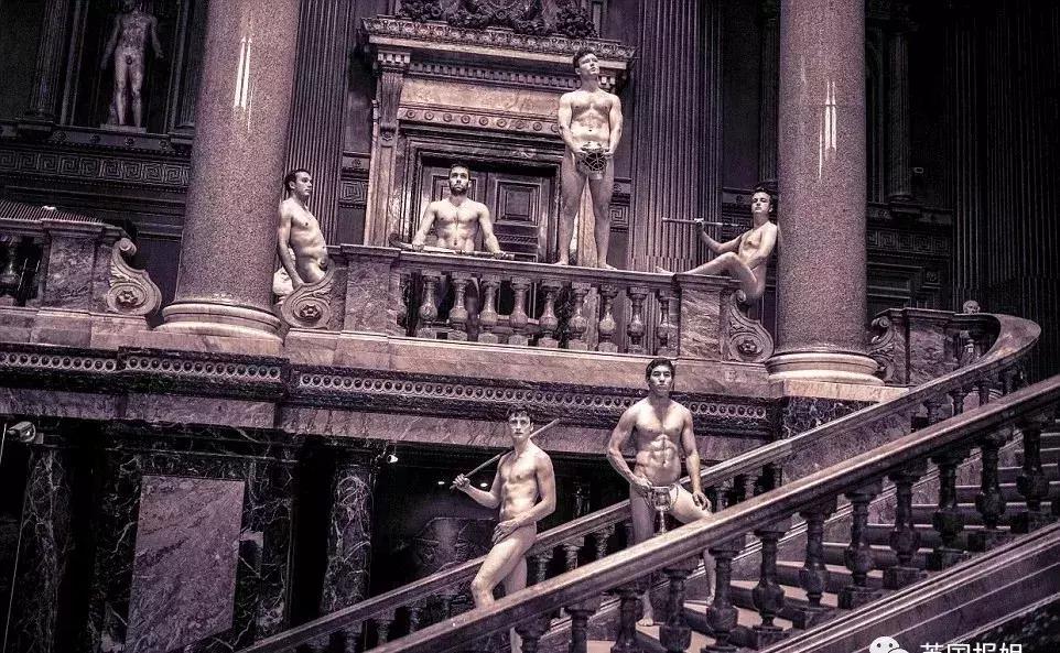 学霸为爱全果出镜？一年一度的剑桥火辣写真又来了！